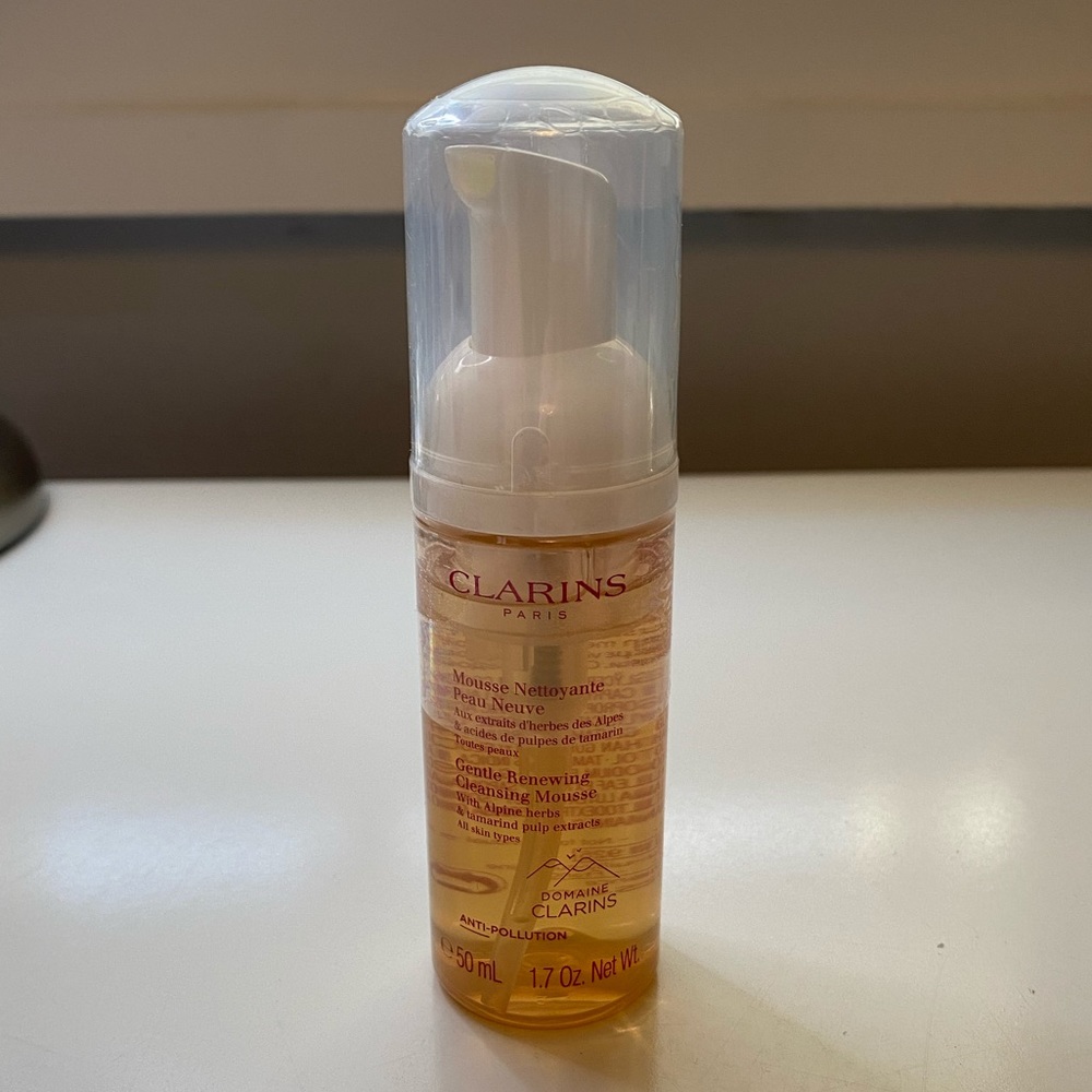 Clarins Gentle Renewing Cleansing Mousse